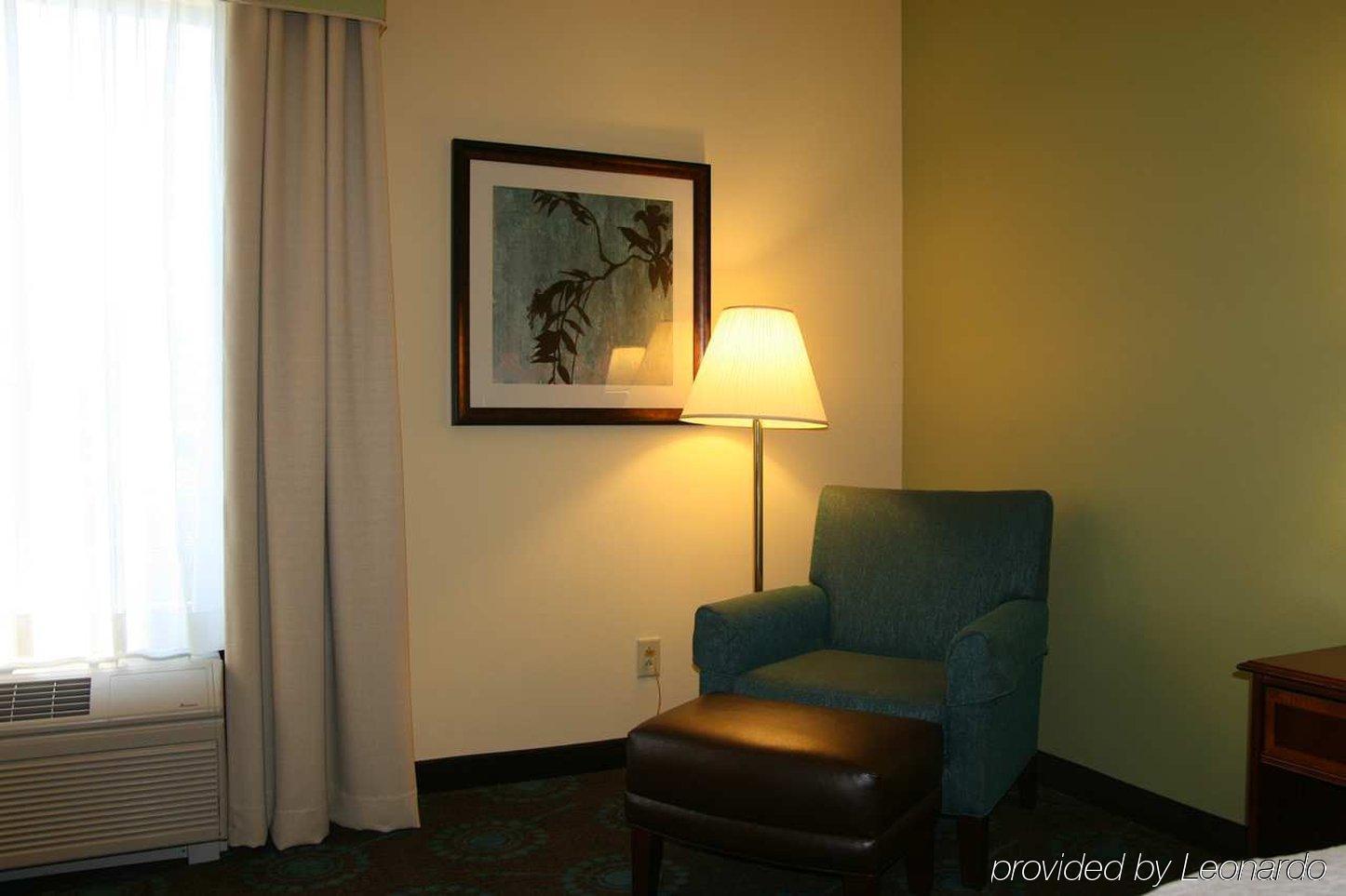 Hampton Inn Данвил Стая снимка